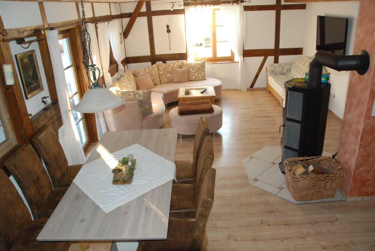 Ferienwohnung Christina Vaihingen an der Enz Esterno foto