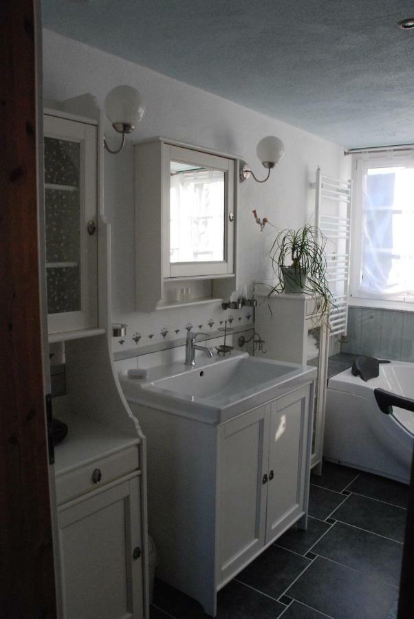 Ferienwohnung Christina Vaihingen an der Enz Esterno foto