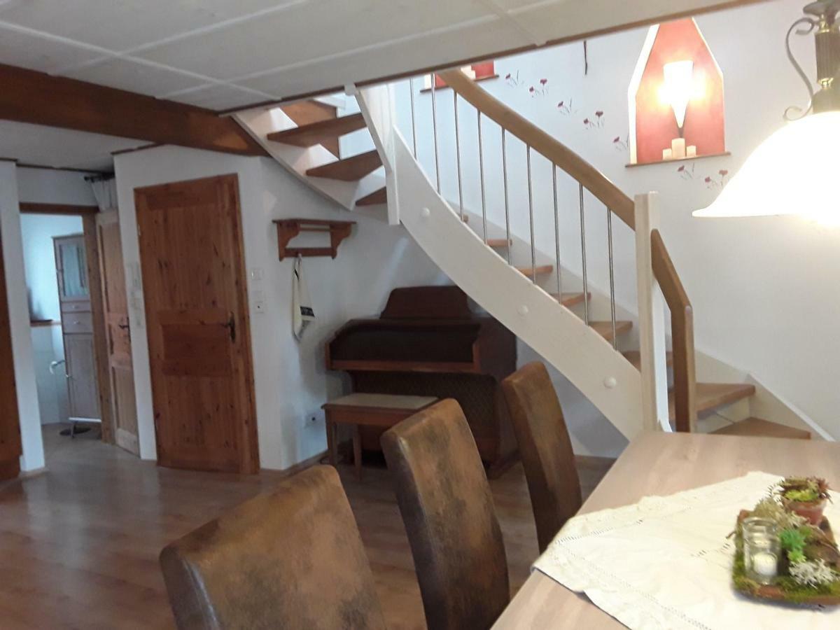 Ferienwohnung Christina Vaihingen an der Enz Esterno foto