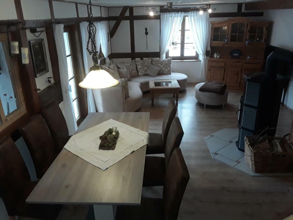 Ferienwohnung Christina Vaihingen an der Enz Esterno foto