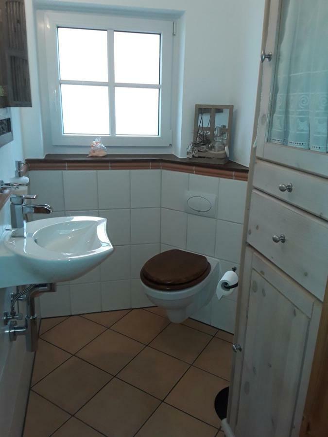 Ferienwohnung Christina Vaihingen an der Enz Esterno foto