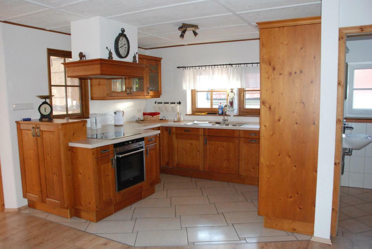 Ferienwohnung Christina Vaihingen an der Enz Esterno foto