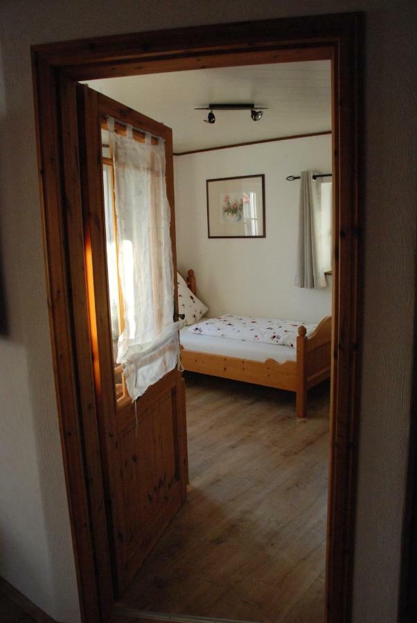 Ferienwohnung Christina Vaihingen an der Enz Esterno foto